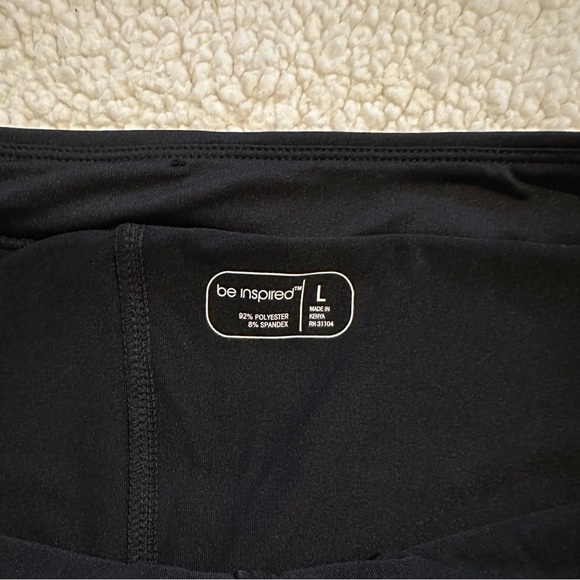 Be Inspired Women’s Black Skort size Large with Zipper pocket - Picture 8 of 8